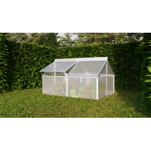 Vitavia Gaia Jumbo parenisko s hliníkovým rámom a polykarbonátovými doskami, umiestnené v záhrade.