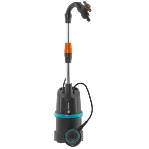 Ponorné tlakové elektrické čerpadlo Gardena pre domáce vodárne. Čierny kryt s modrým akcentom.