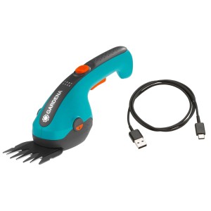 Akumulátorové nožnice na trávu Gardena ClassicCut Li s USB-C káblom. Pre presné okraje trávnika.