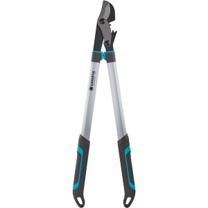 Gardena EnergyCut 750 B nožnice na konáre s obtokovým princípom, priemer rezu 42 mm.