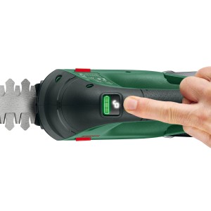 Akumulátorové nožnice na trávu a kríky Bosch AdvancedShear s akumulátorom, detail ukazovateľa stavu akumulátora.
