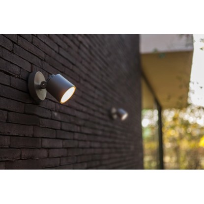 Lutec LED vonkajšie nástenné svietidlo Explorer, otočné, pre atmosférické vonkajšie osvetlenie.