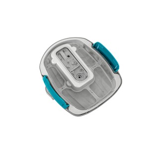 Bazénový robot Bestway AquaTronix G100, spodná strana s tyrkysovými držadlami.