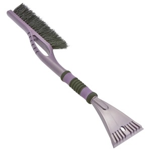 OBI snehová kefa so škrabkou na ľad, 59 cm, fialová, s mäkkou rukoväťou a gumovou lištou.