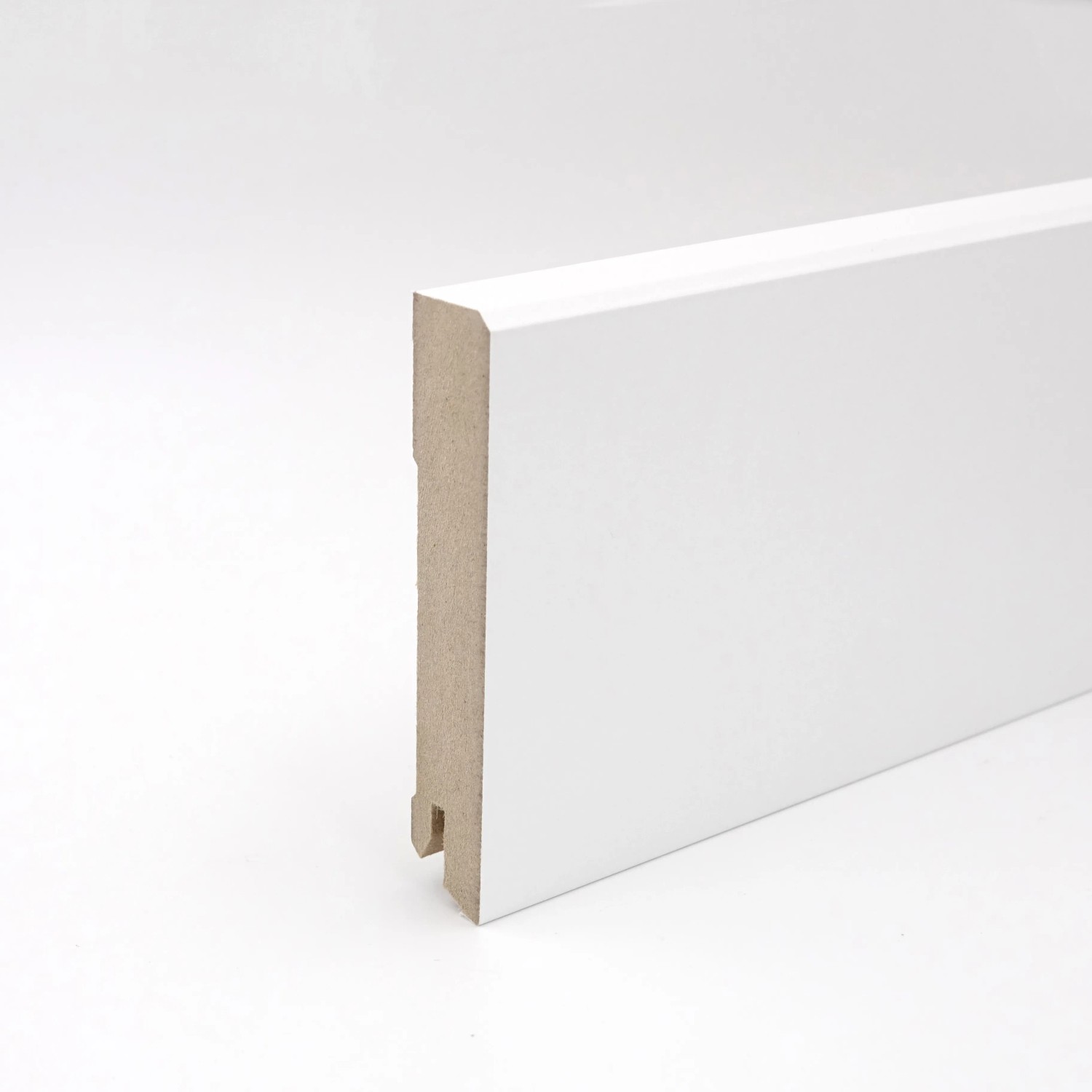 E-shop Soklová lišta White&Black Cubica biela, 10 m x 1,8 cm x 240 cm