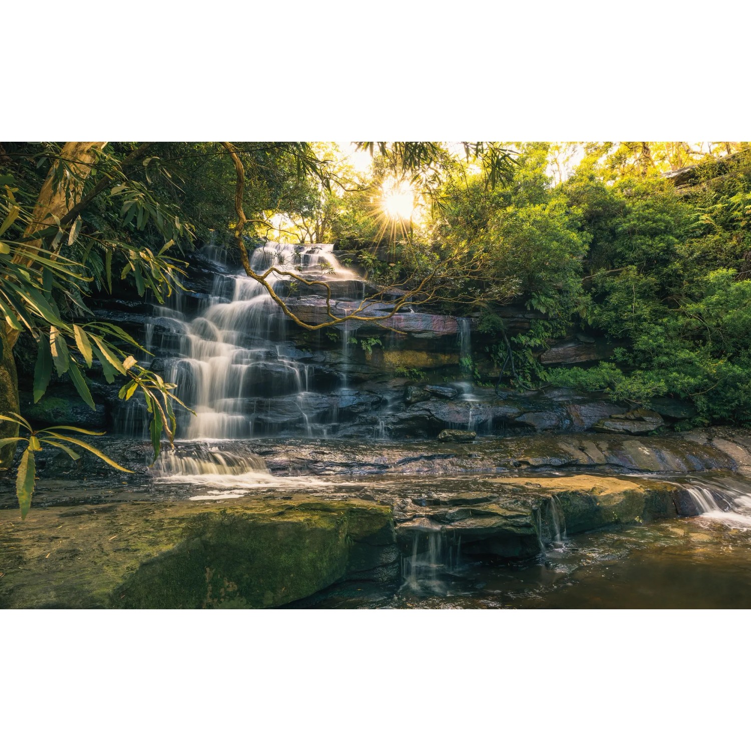 E-shop Komar Vliesová fototapeta Golden Falls 450 x 280 cm