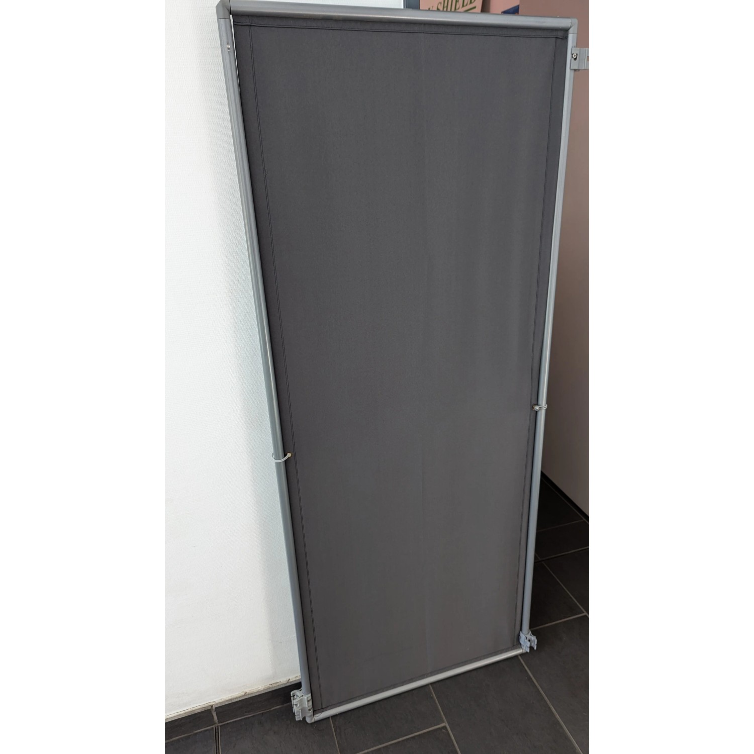 E-shop Peddy Shield Paraván v hliníkovom ráme 3x, antracitová, 170 x 70 cm