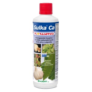 Fľaša univerzálneho tekutého hnojiva Sulka Ca pre rastliny, 500 ml.