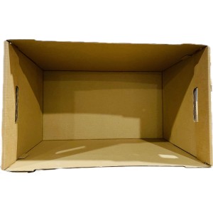 Prázdny hnedý kartónový Skladovací boxy (úložný box) s držadlami.