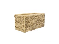 DITON Plotová tvárnica s fazetou D2 trojstranná piesková 38,5 x 19 x 19 cm