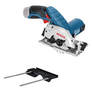 Akumulátorová okružná píla Bosch Professional GKS 12 V-26 modro-strieborná s kotúčom a paralelným dorazom.